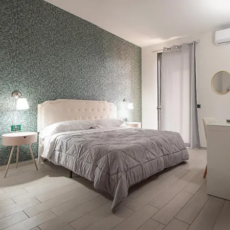 Hotell L'etoile De La 2*